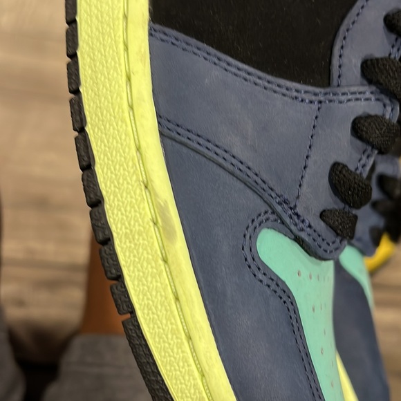 2020
Air Jordan 1 Retro High 'Tokyo Bio Hack' - Picture 6 of 10